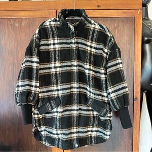 BB Dakota Plaid balloon sleeve lightweight coat